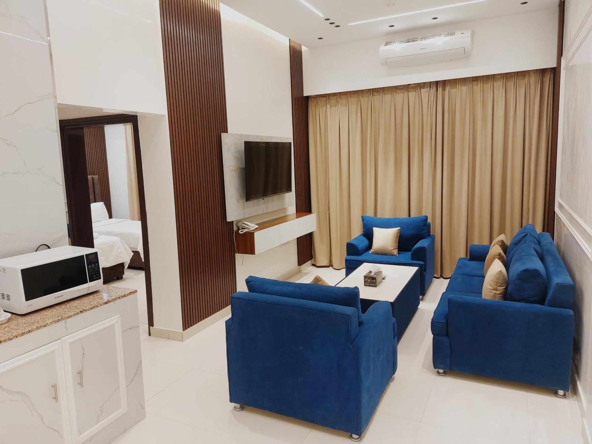 Mabahj Garnatha Hotel Apartments Sohar Exterior photo